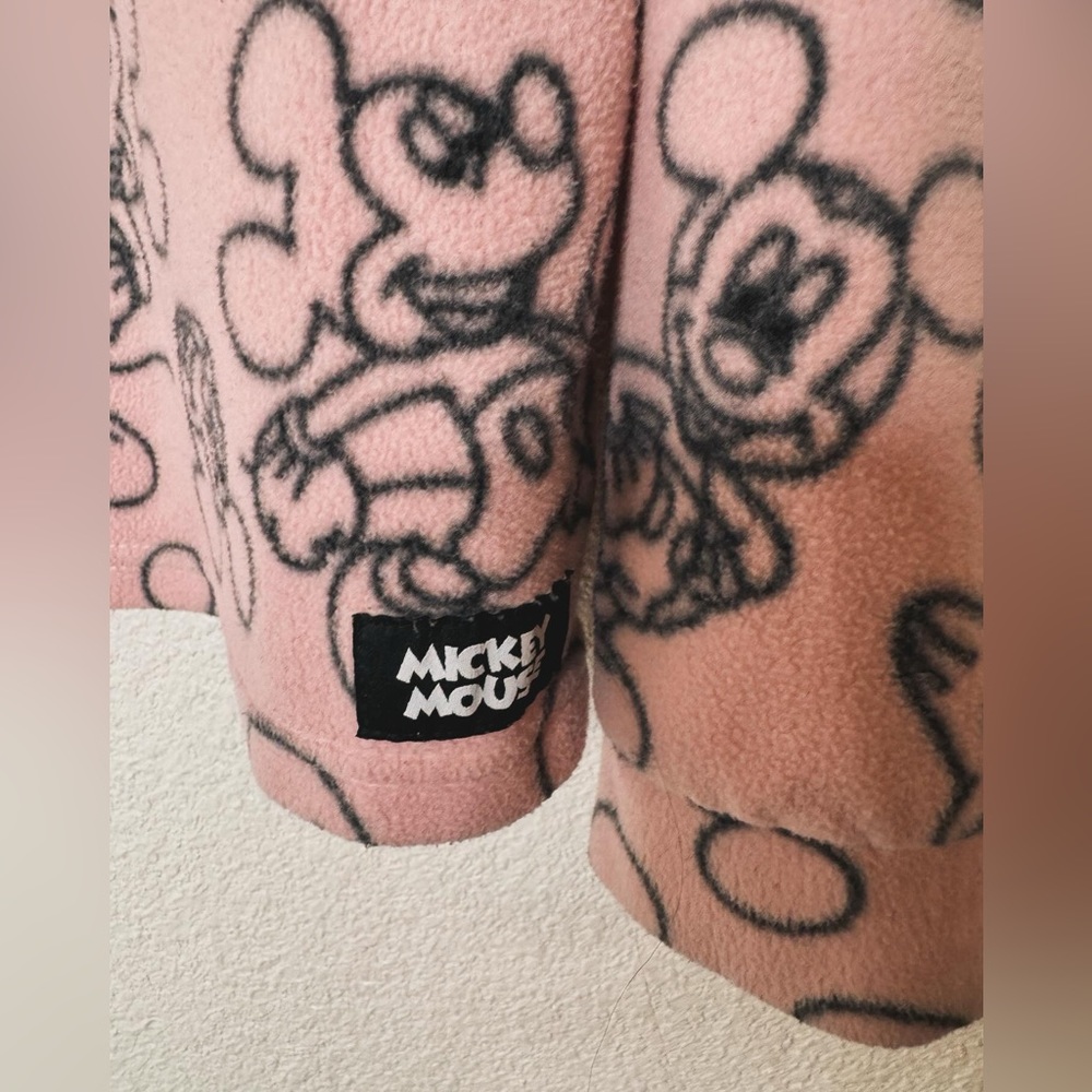 Mickey Mouse sweater - Picture 3 of 3